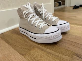 Converse Chuck Taylor All Star Platform High Top Women’s size 8.5