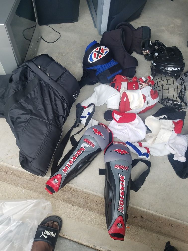 TVs and some hockey gears make me an offer
