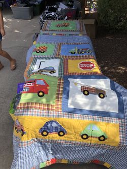 Cute Light Weight comforter and pillow case set (Twin Size)