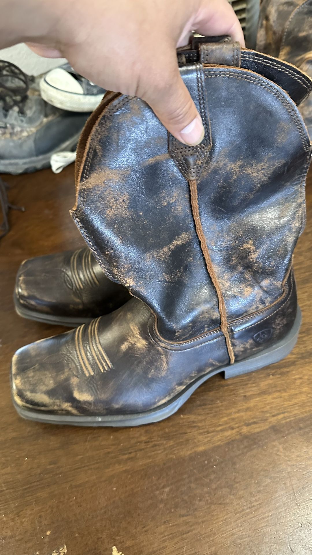 Ariat Rambler Cowboy Boots