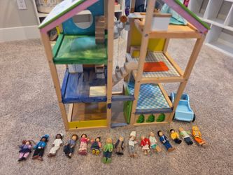 Hape Dollhouse and accessories