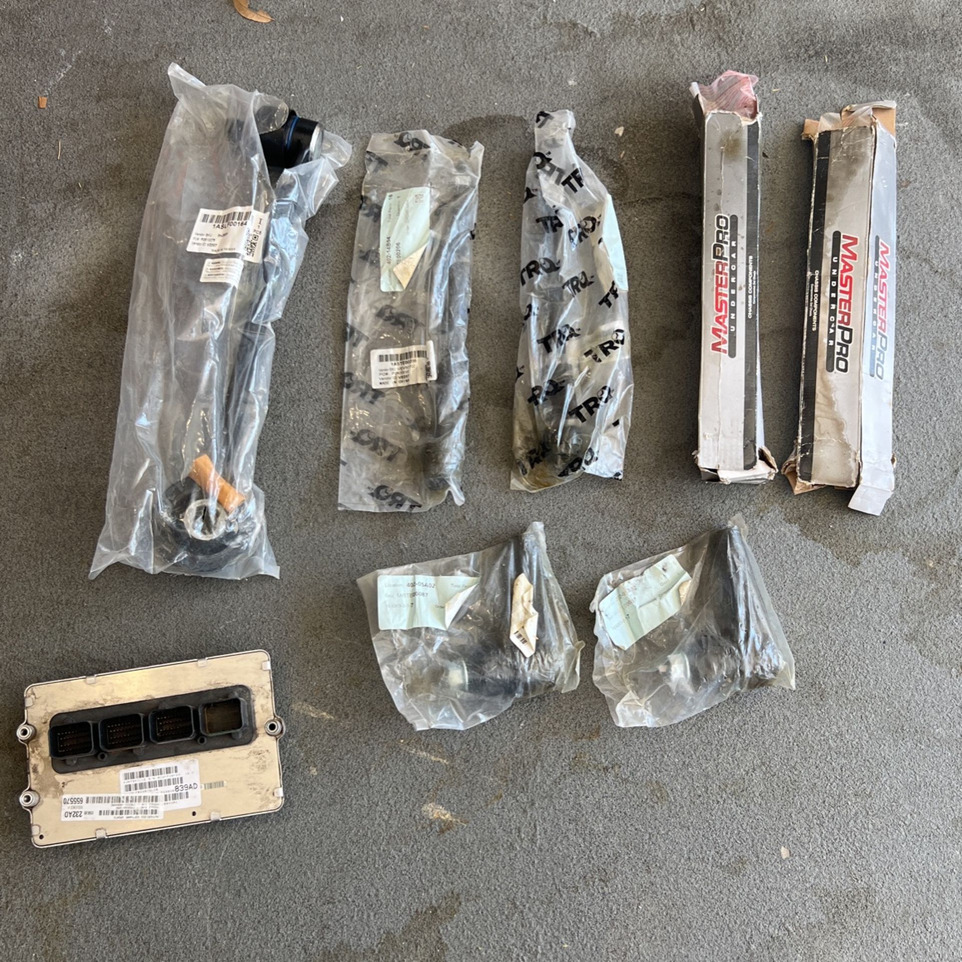 06 Chrysler 300 Srt8 Front Suspension Parts And Computer