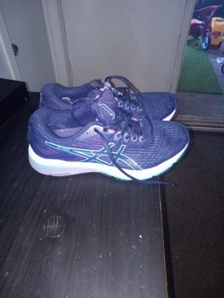 Women's Running Shoes
