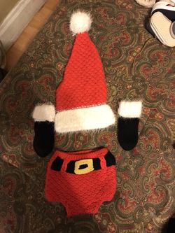 Newborn Santa picture outfit