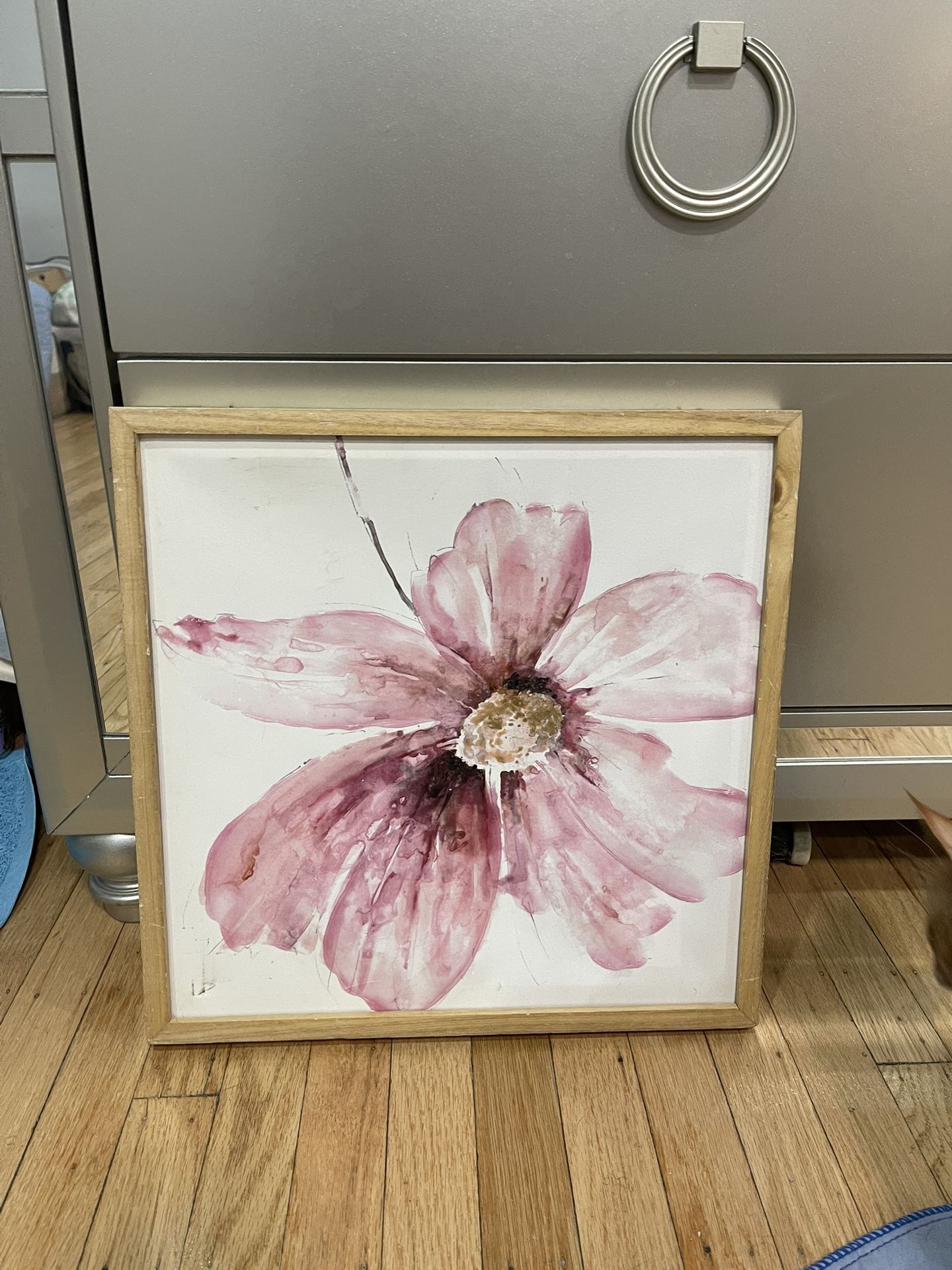 Flower Painting Home Decor w/ wooden frame $10 obo (have matching long pink curtains) 19082