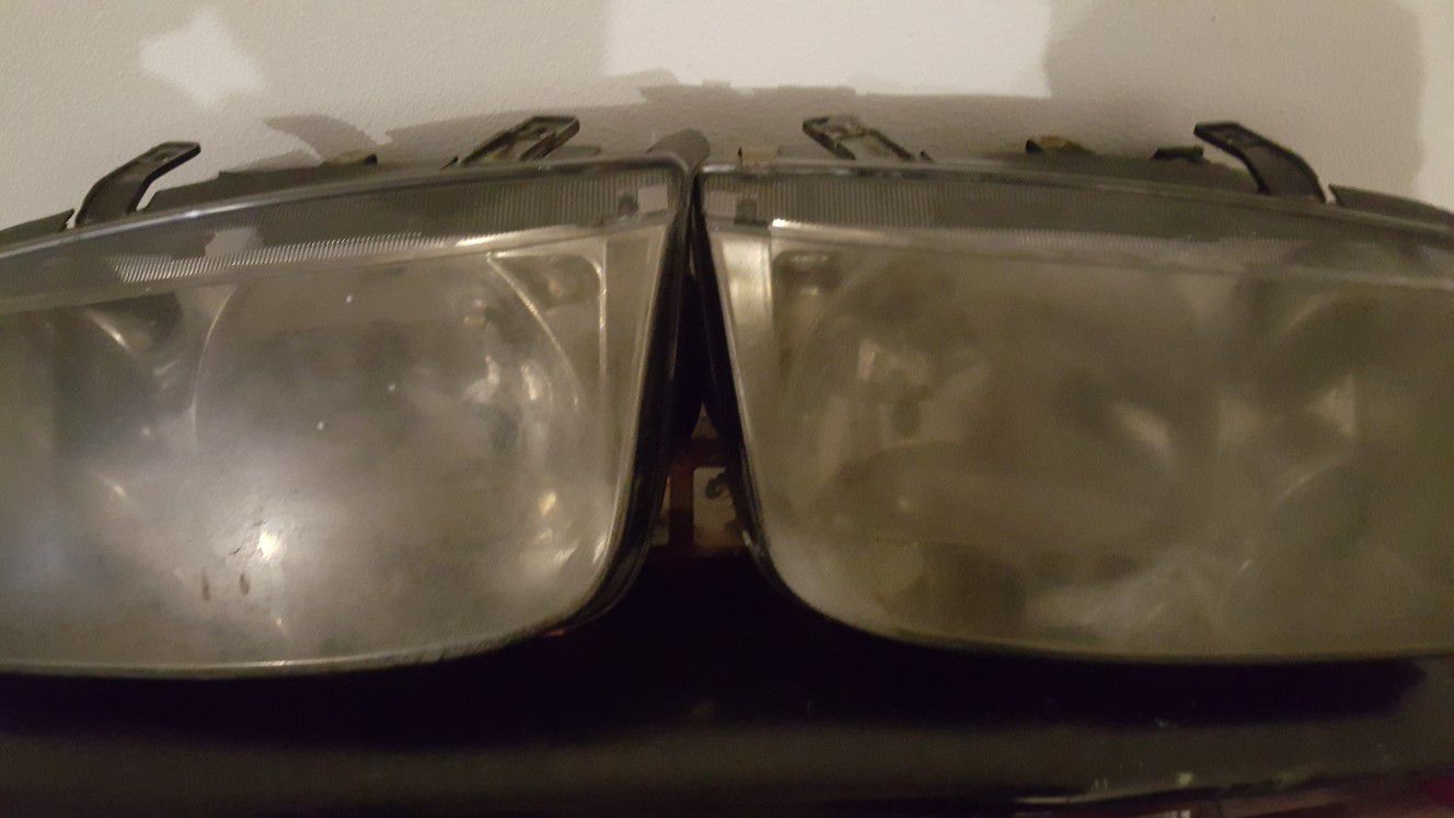 Smoked headlights for a VW Golf/Jetta 99-05