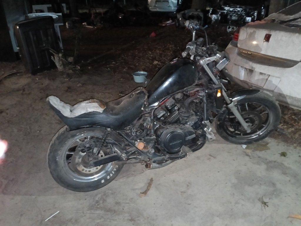 1985 Honda Magna fv1100c v65