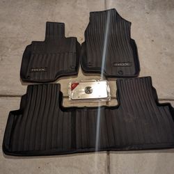 Car Mats And Plate