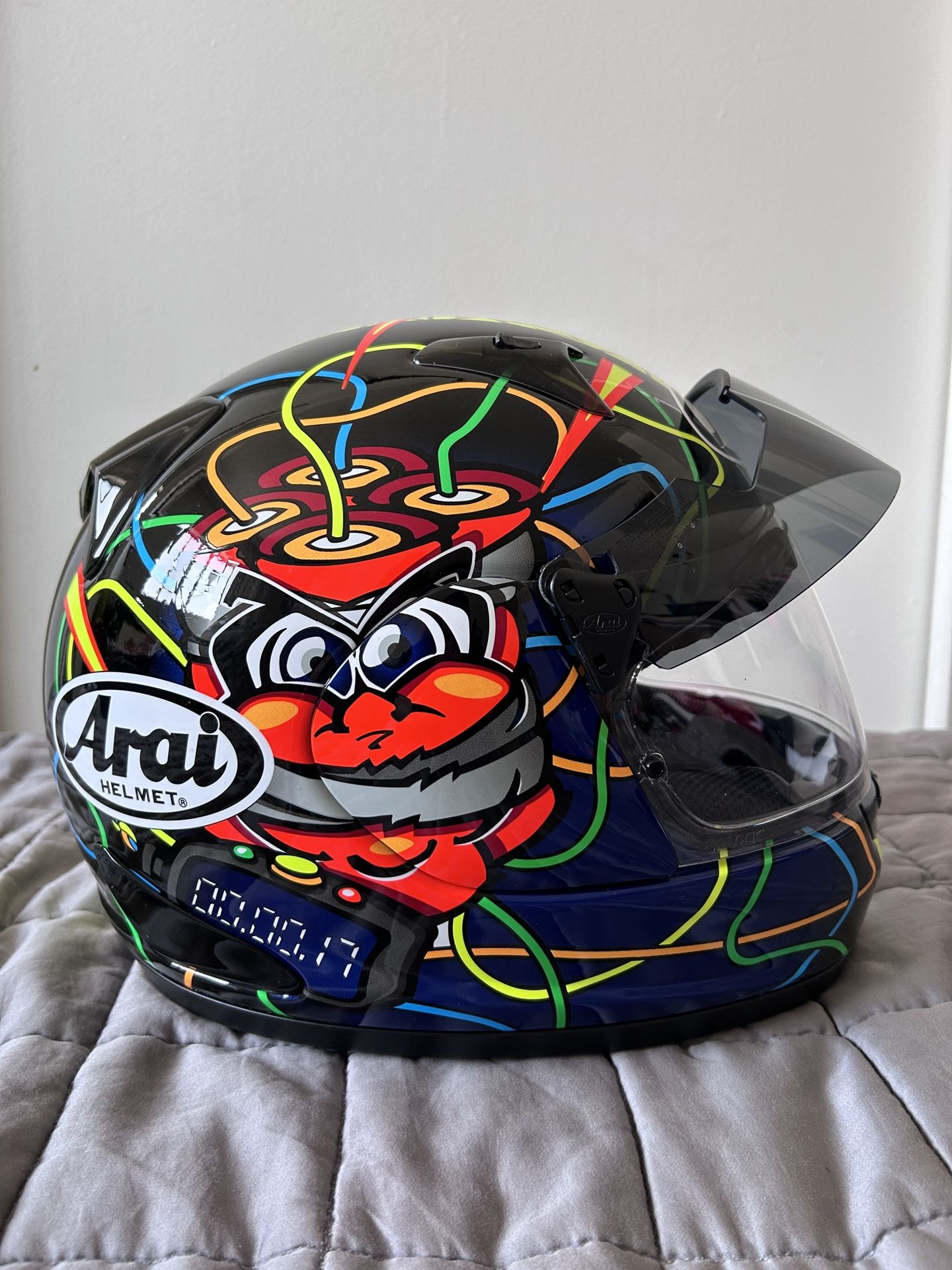 Arai Signet Q Karel Abraham Helmet