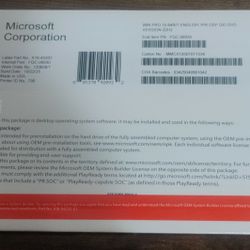 Microsoft Windows 10 Pro DVD (OEM) - 1 PC