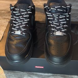 Nike Air Force 1 Supreme 