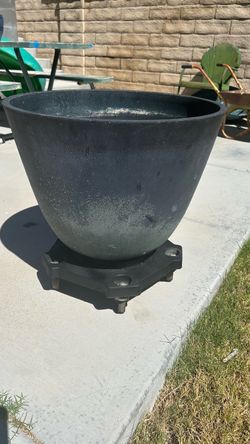 XLG Rolling Planter