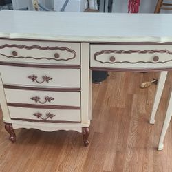 Vintage French Provincial Desk / Vanity 