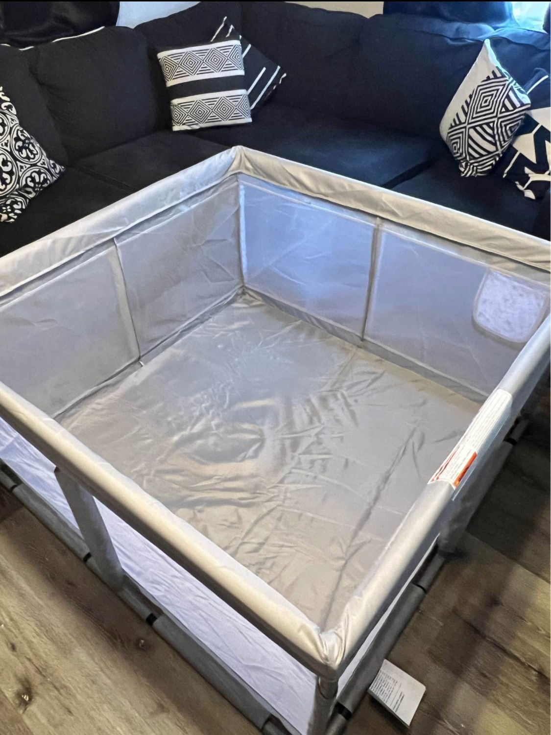 Play pen 50”x 50”