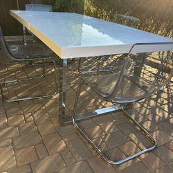 Dining Table & Chairs 