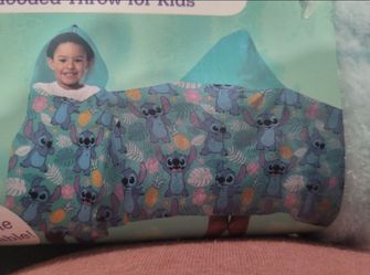Stitch Hooded Blanket