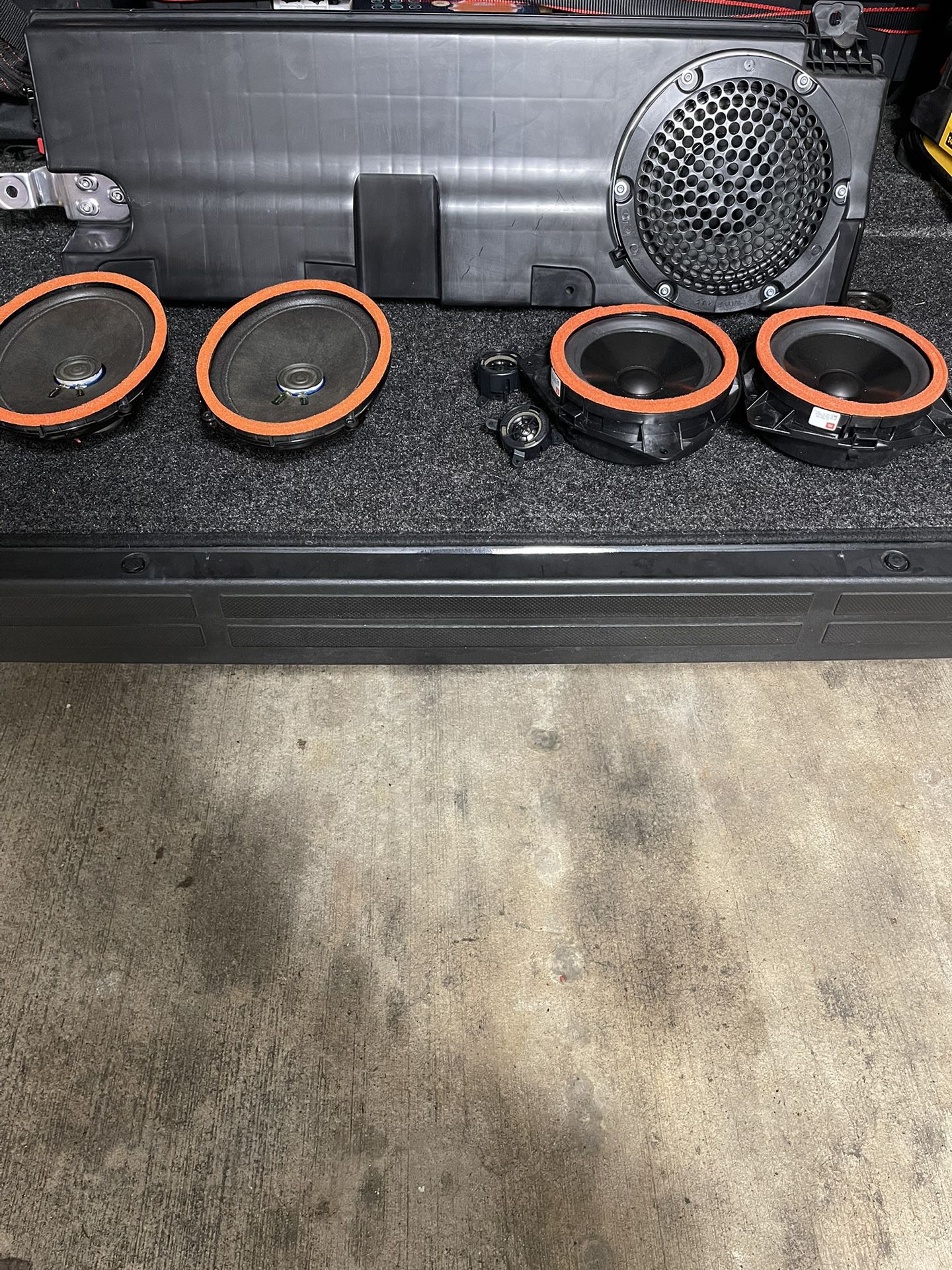 2019 Toyota Tundra OEM JBL Speakers And Subwoofer
