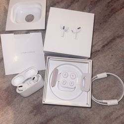 Apple AirPods 