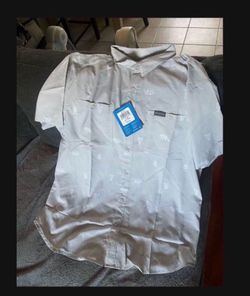 columbia mens shirts Large omni shade 40 spf buy in bulk or less