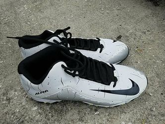 Nike alpha cleats sz. 10.5