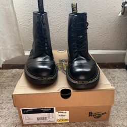 Women’s Dr. Marten’s