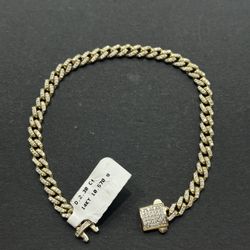 Cuban Link Bracelet 