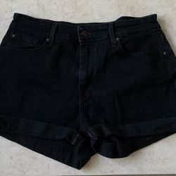 LEVIS JEAN SHORTS SIZE 30 NEW