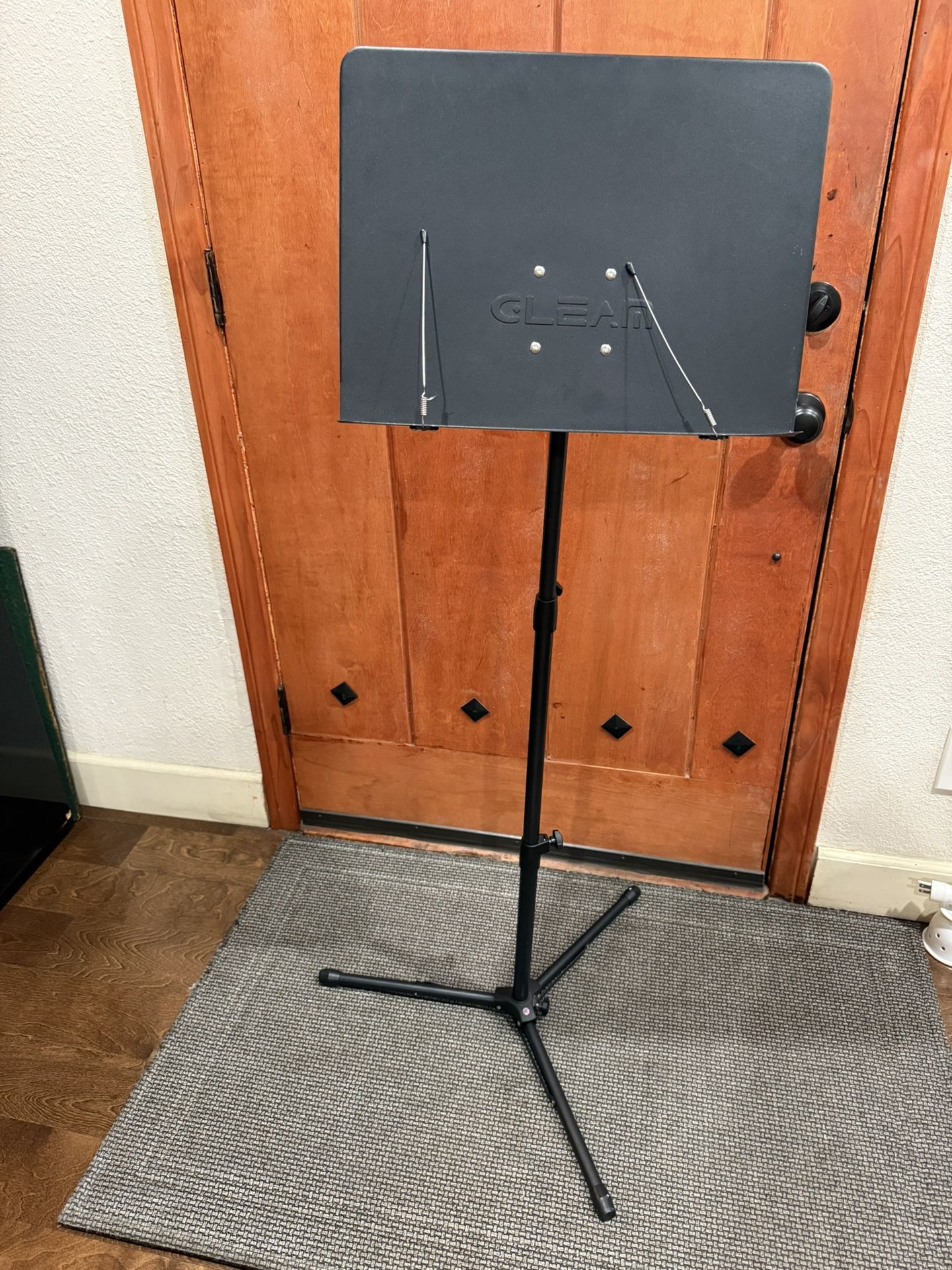 Music Stand GREAT Shape.