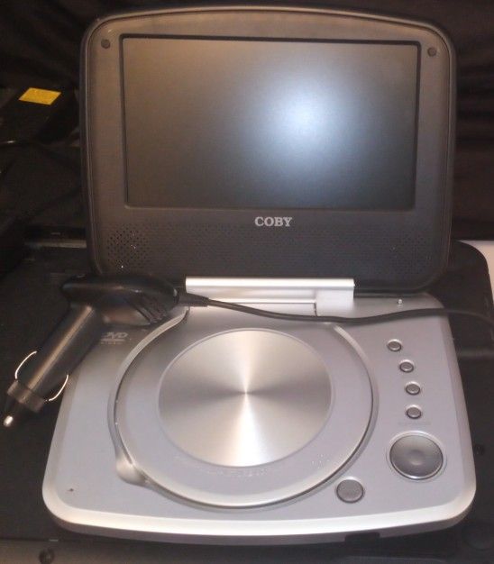 Portable 12V DVD Player With Built In Screen