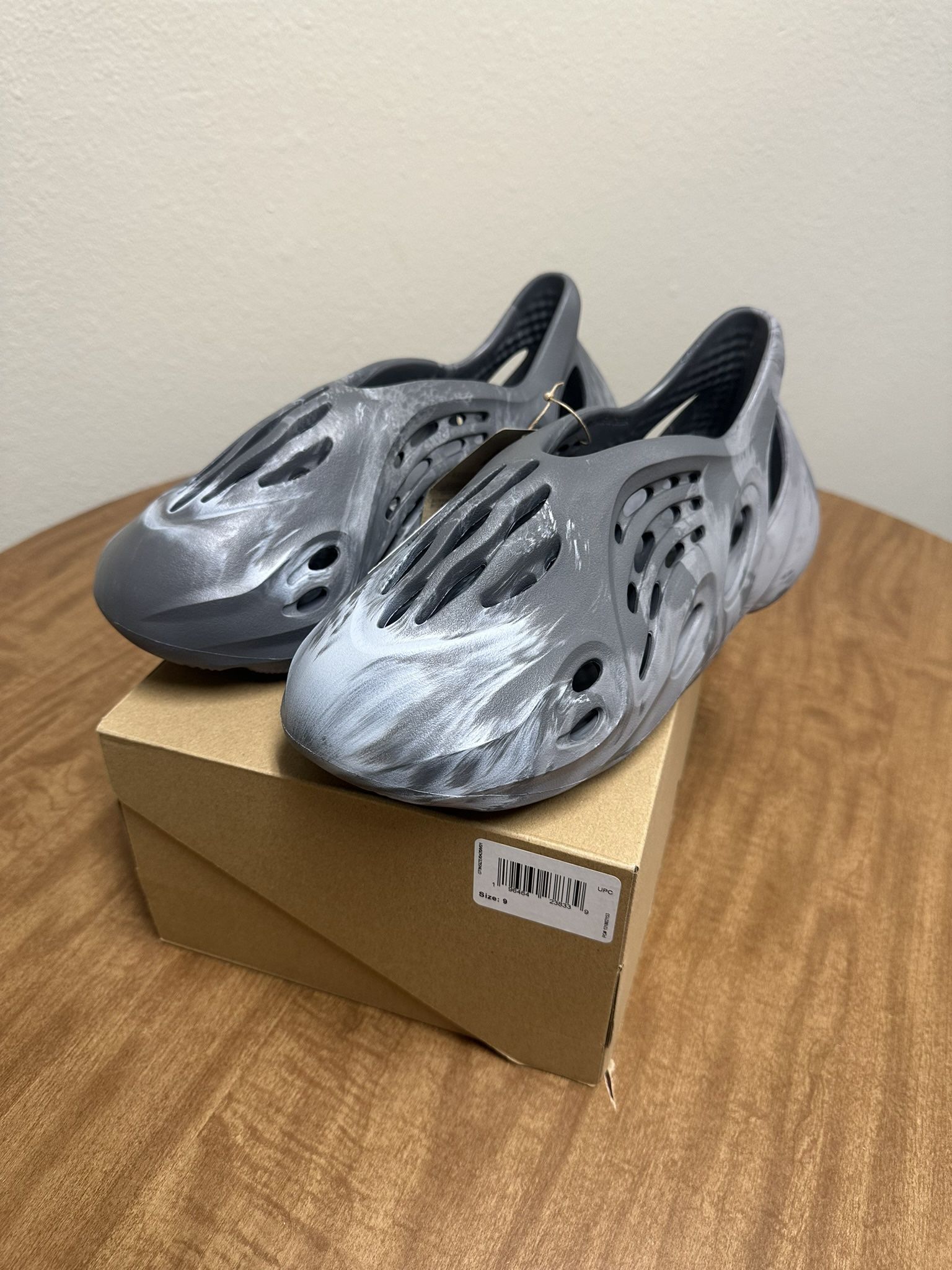 Yeezy Foam Runner MX Granite