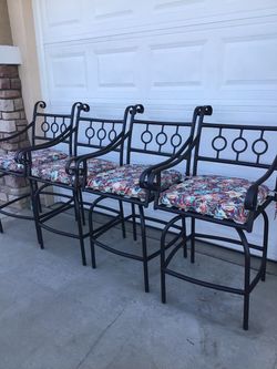 Set of 4 Outdoor Metal Bar Height Chairs