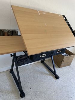 Art desk
