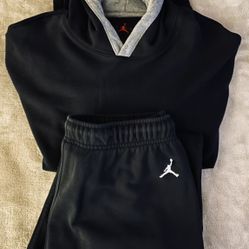 Air Jordan Set Pants And Hoodie Size XL Im Used One Day Only 