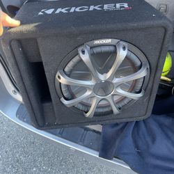 Kicker 12” Comp R Sub And Amplifier 