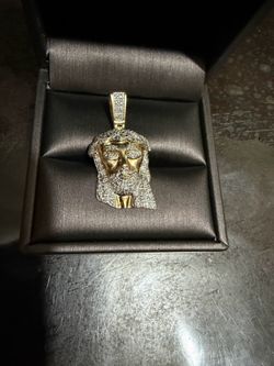 14k Jesus pendant