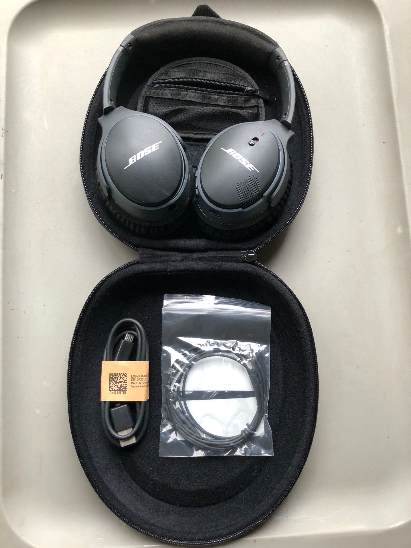 Bose Soundlink Wireless Headphones II (Read)