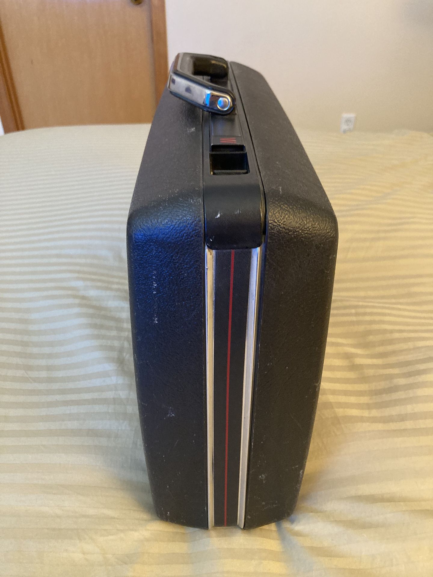 Vintage 1985 Samsonite Broker GL Briefcase