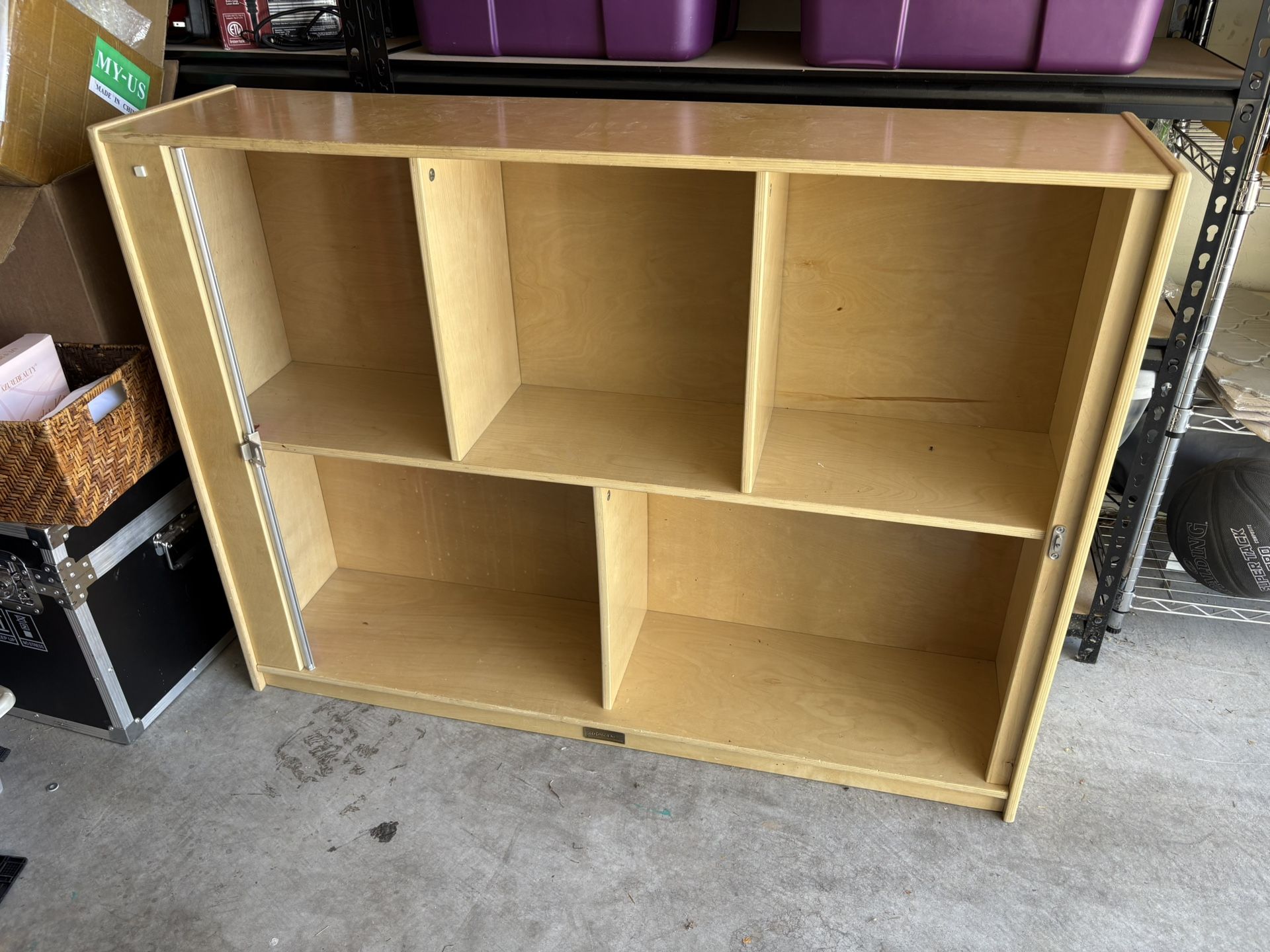 Cube Organizing Shelf