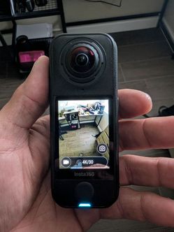 Insta 360 x4 air With 2 Batteries