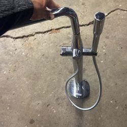 Grohe Tub Or Floor Assembly Stand Up Fixture 