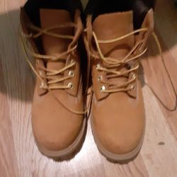 Timberland Size 3 M