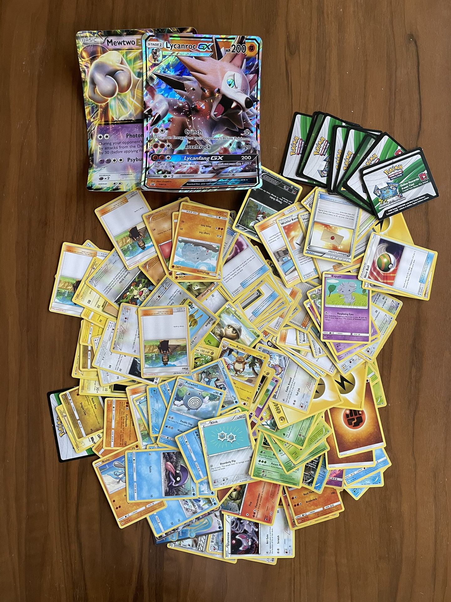 216 Pokemon Cards