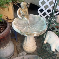 Bird Bath 100 Firm. Concrete 