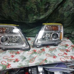 2010-16 GMC Terrain L&R Headlight 