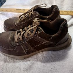 HYTEST WOMANS WORK SHOE SIZE 6 LEATHER UPPER REINFORCED TOE