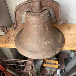 Large Bell To Mount On Post