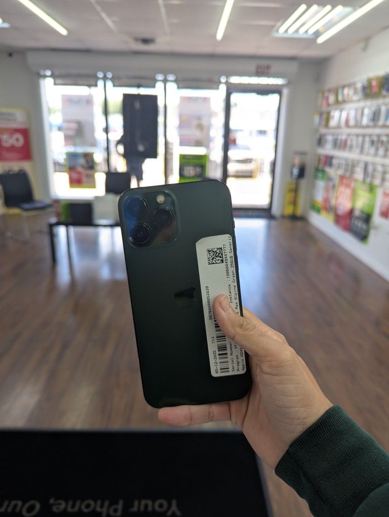 iPhone 13 Pro Max Unlocked 256gb