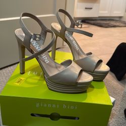 Beautiful  Heels In Like New Condition