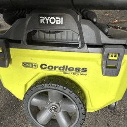 Ryobi Vacume 