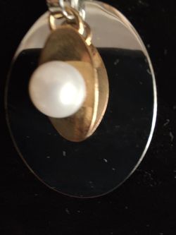 Pearl pendant